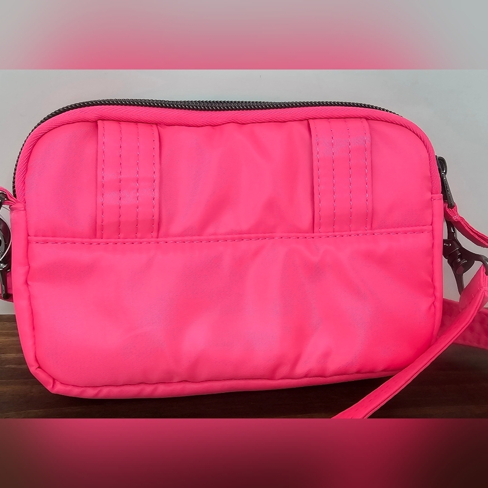 Lug Coupe LE Magenta RFID Convertible Crossbody Belt Bag NWT - Picture 3 of 15